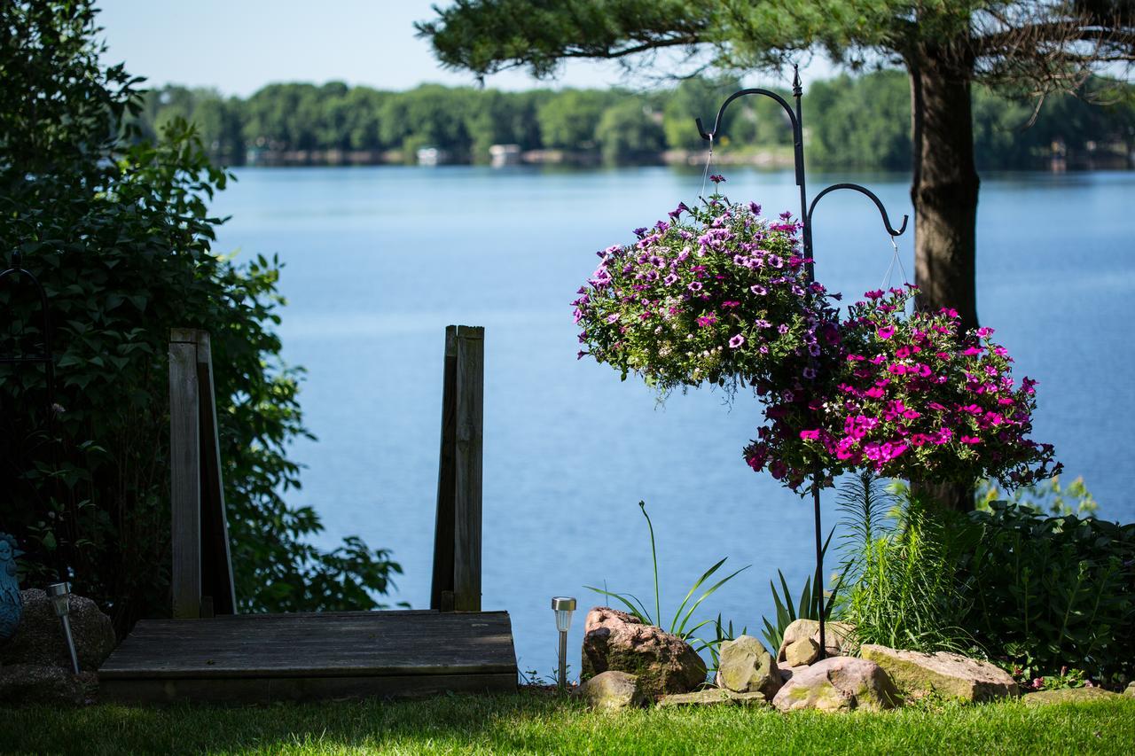 Inn On Lake Wissota Chippewa Falls Exterior foto